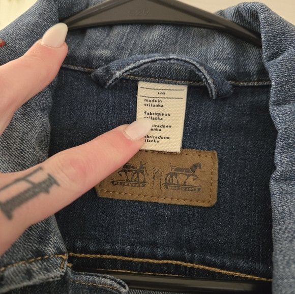 NWOT Denim jacket - Picture 3 of 7